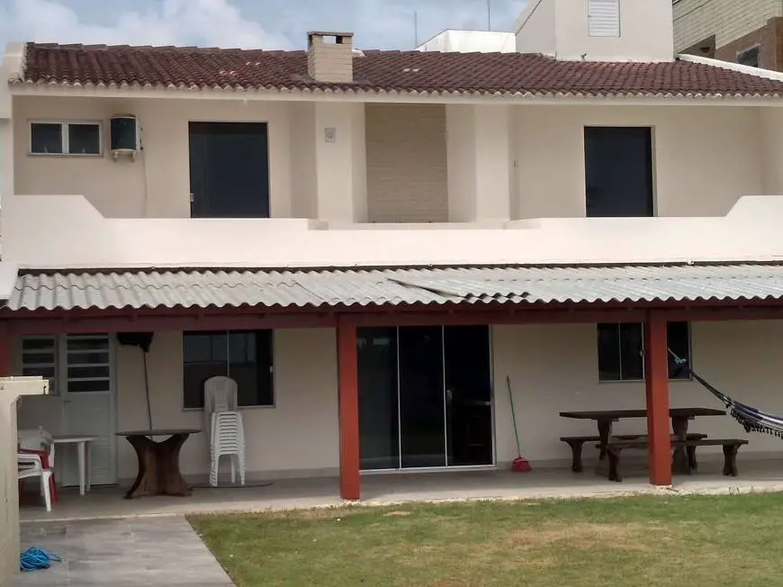 Foto 2 de Casa com 4 Quartos à venda, 180m² em Ingleses do Rio Vermelho, Florianópolis