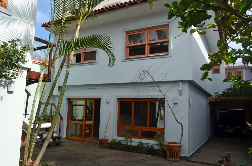 Foto 1 de Sobrado com 4 Quartos para venda ou aluguel, 300m² em Alto Da Boa Vista, São Paulo