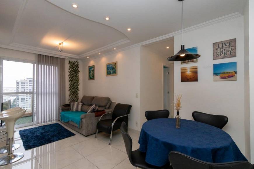 Foto 2 de Apartamento com 2 Quartos para alugar, 55m² em Portão, Curitiba