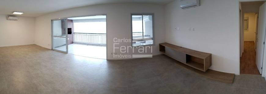 Foto 1 de Apartamento com 3 Quartos para alugar, 163m² em Água Branca, São Paulo