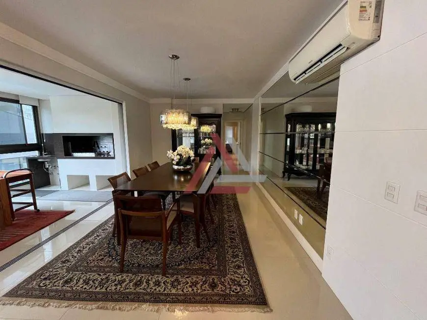 Foto 4 de Apartamento com 4 Quartos à venda, 256m² em Centro, Florianópolis