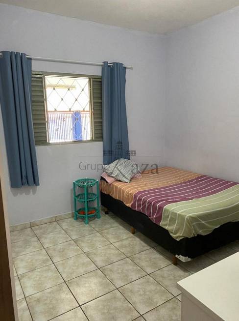 Foto 3 de Casa com 2 Quartos à venda, 68m² em Conjunto Residencial Galo Branco, São José dos Campos