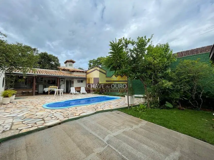 Foto 1 de Casa com 4 Quartos à venda, 300m² em Mercês, Uberaba