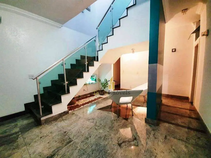 Foto 5 de Casa com 5 Quartos à venda, 360m² em Sion, Belo Horizonte