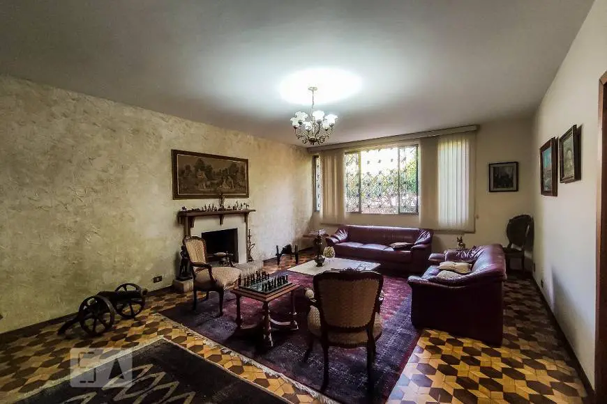 Foto 1 de Casa com 7 Quartos para alugar, 700m² em Jardim Guedala, São Paulo