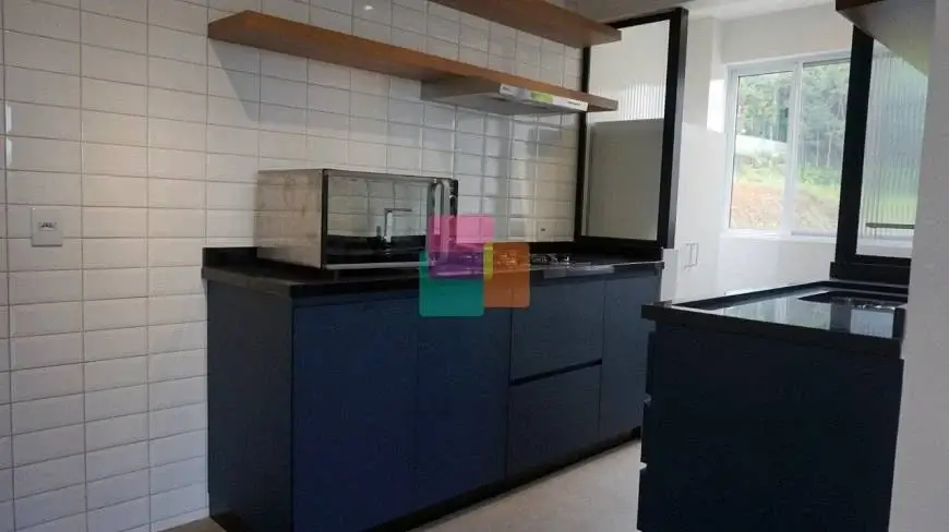 Foto 3 de Apartamento com 2 Quartos para alugar, 76m² em Atiradores, Joinville