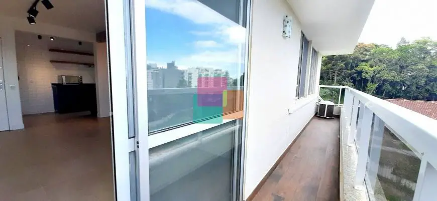 Foto 5 de Apartamento com 2 Quartos para alugar, 76m² em Atiradores, Joinville