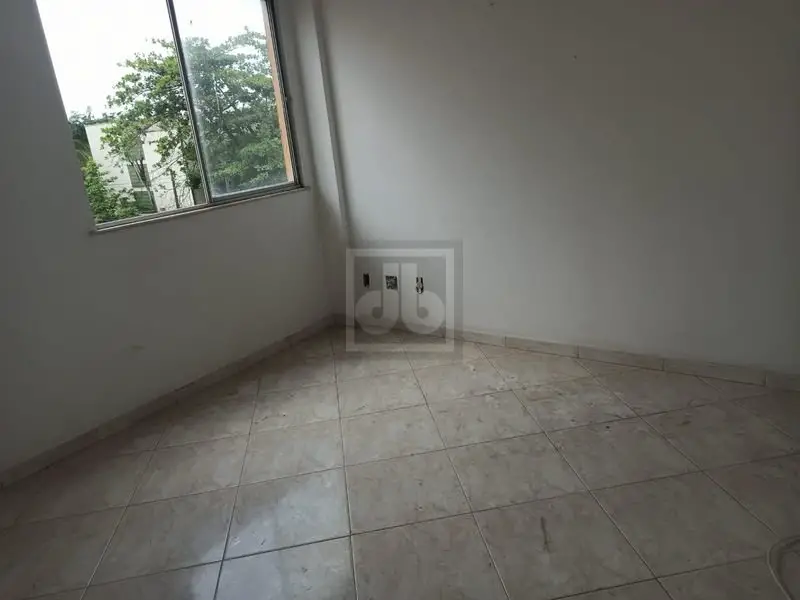 Foto 2 de Apartamento com 2 Quartos à venda, 43m² em Portuguesa, Rio de Janeiro