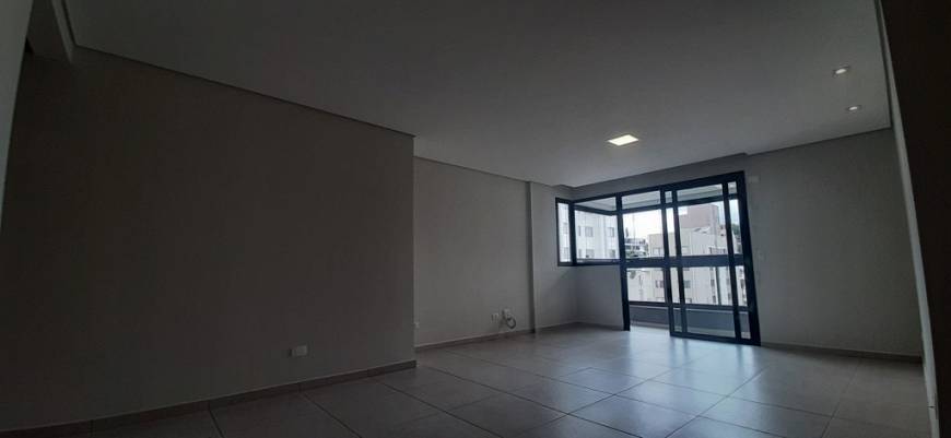 Foto 3 de Apartamento com 3 Quartos para alugar, 186m² em Juvevê, Curitiba