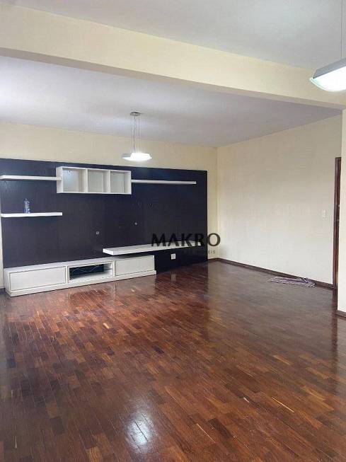 Foto 1 de Apartamento com 3 Quartos para alugar, 100m² em Santa Tereza, Belo Horizonte