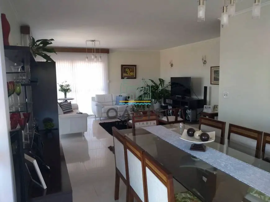 Foto 1 de Apartamento com 3 Quartos à venda, 180m² em São José, Franca
