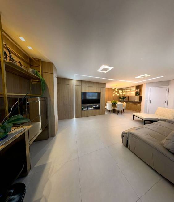 Foto 2 de Apartamento com 3 Quartos à venda, 121m² em Zona 07, Maringá