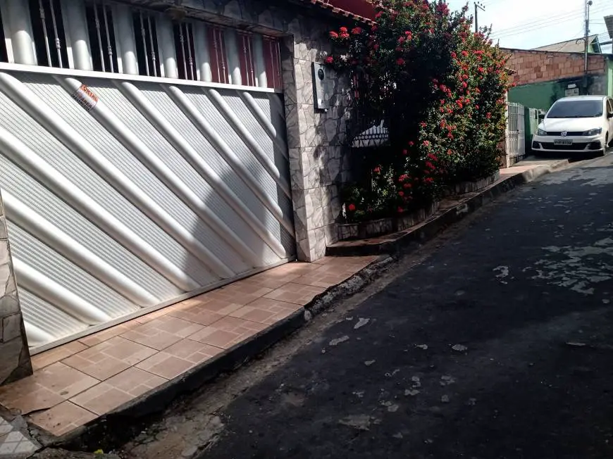 Foto 1 de Casa com 3 Quartos à venda, 156m² em Compensa, Manaus