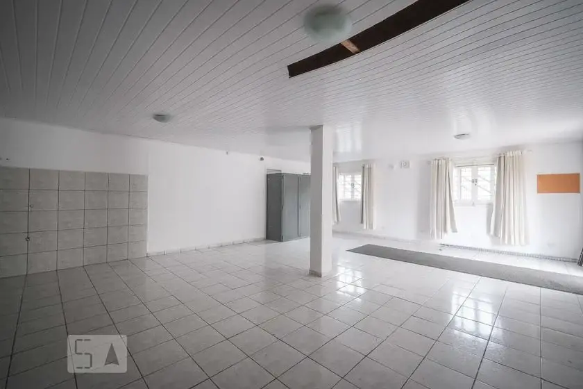 Foto 4 de Casa com 5 Quartos para alugar, 600m² em Novo Mundo, Curitiba
