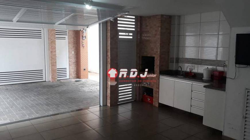 Foto 2 de Casa de Condomínio com 2 Quartos para alugar, 120m² em Marapé, Santos