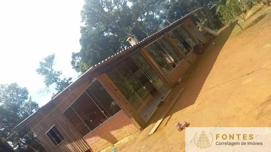 Foto 1 de Chácara com 2 Quartos à venda, 85m² em Borda do Campo, São José dos Pinhais