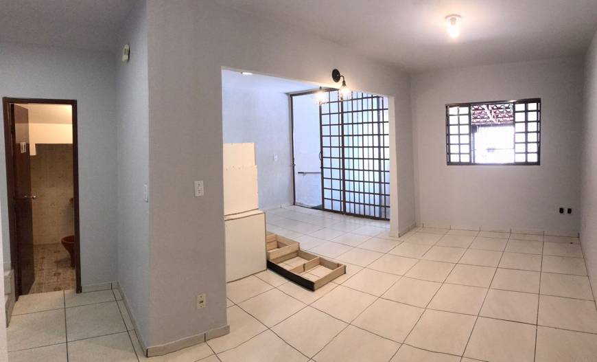Foto 4 de Sobrado com 3 Quartos para alugar, 150m² em Setor Bueno, Goiânia