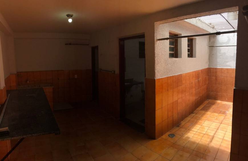 Foto 5 de Sobrado com 3 Quartos para alugar, 150m² em Setor Bueno, Goiânia