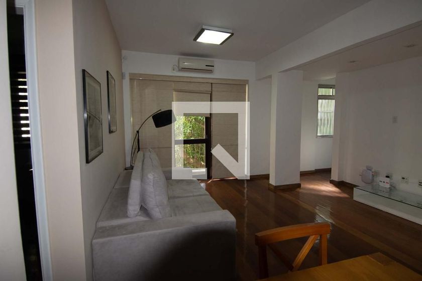 Foto 3 de Apartamento com 3 Quartos para alugar, 125m² em Humaitá, Rio de Janeiro