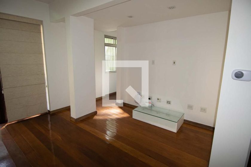 Foto 4 de Apartamento com 3 Quartos para alugar, 125m² em Humaitá, Rio de Janeiro