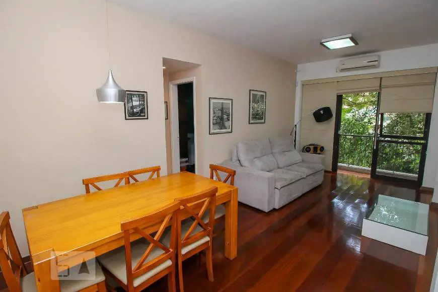 Foto 2 de Apartamento com 3 Quartos para alugar, 130m² em Humaitá, Rio de Janeiro