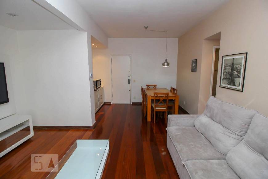 Foto 3 de Apartamento com 3 Quartos para alugar, 130m² em Humaitá, Rio de Janeiro