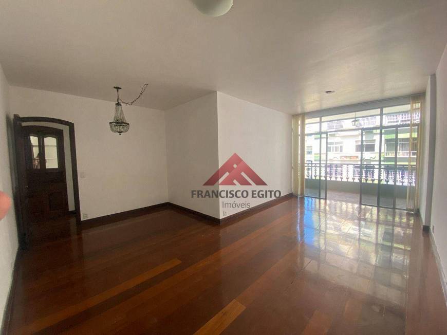 Foto 1 de Apartamento com 3 Quartos para alugar, 122m² em Icaraí, Niterói