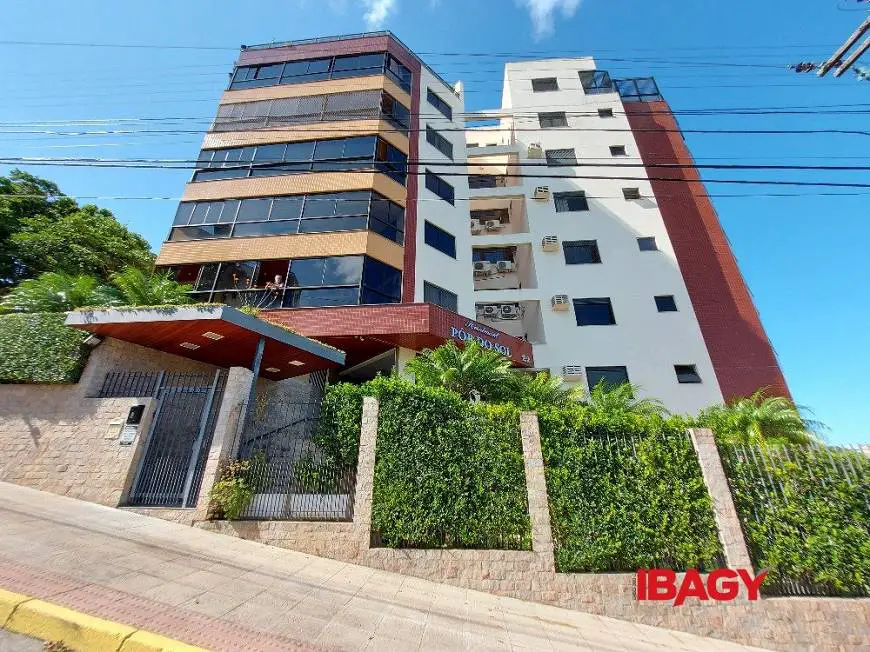 Foto 1 de Apartamento com 3 Quartos para alugar, 141m² em Joao Paulo, Florianópolis