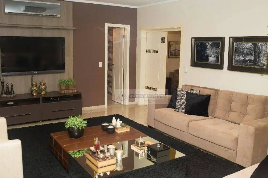 Foto 4 de Apartamento com 4 Quartos à venda, 245m² em Jardim das Américas, Cuiabá