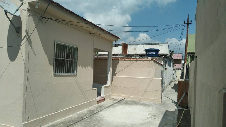 Foto 2 de Casa com 2 Quartos para alugar, 160m² em Campo Grande, Rio de Janeiro