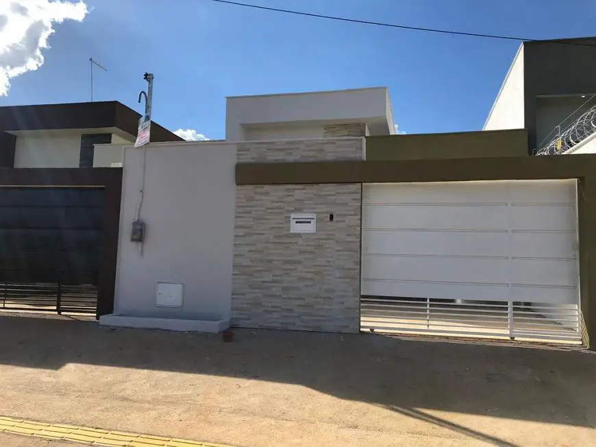 Foto 2 de Casa com 3 Quartos à venda, 110m² em Pontal Sul, Aparecida de Goiânia