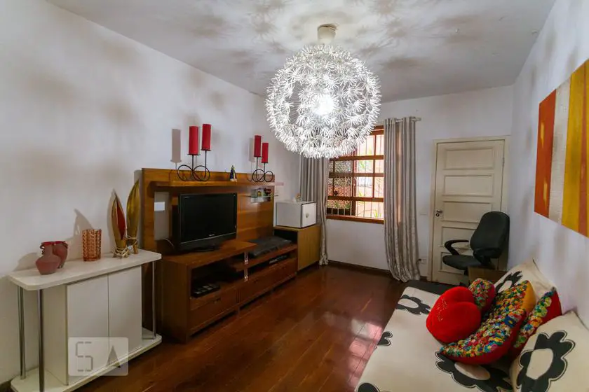 Foto 5 de Casa com 3 Quartos para alugar, 340m² em Serra, Belo Horizonte