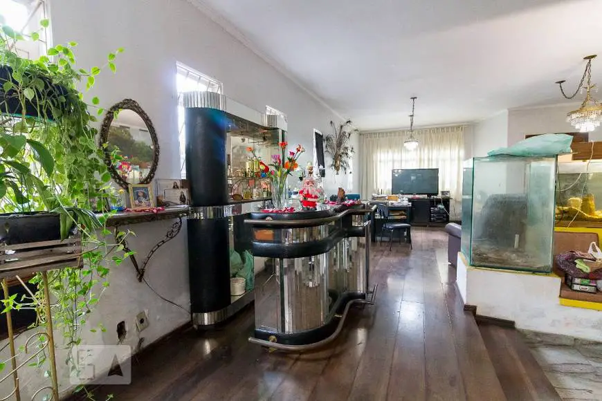 Foto 5 de Casa com 4 Quartos para alugar, 357m² em Vila Rosalia, Guarulhos