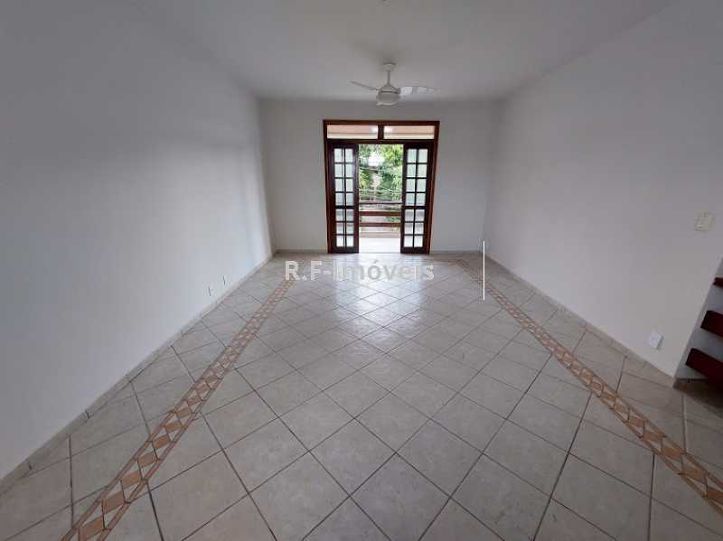Foto 4 de Casa de Condomínio com 3 Quartos para venda ou aluguel, 222m² em  Vila Valqueire, Rio de Janeiro