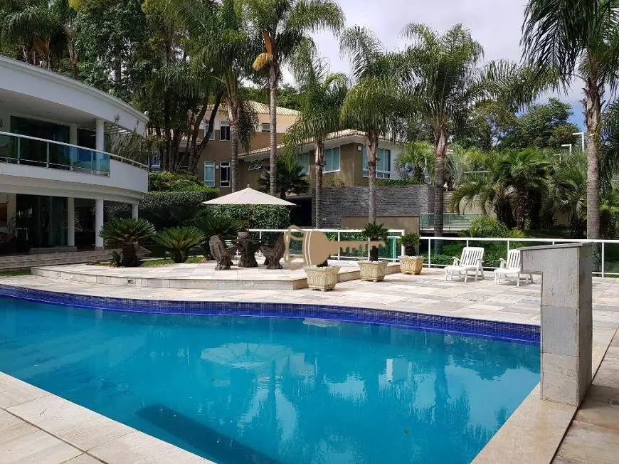 Foto 2 de Casa de Condomínio com 4 Quartos à venda, 800m² em Vila del Rey, Nova Lima