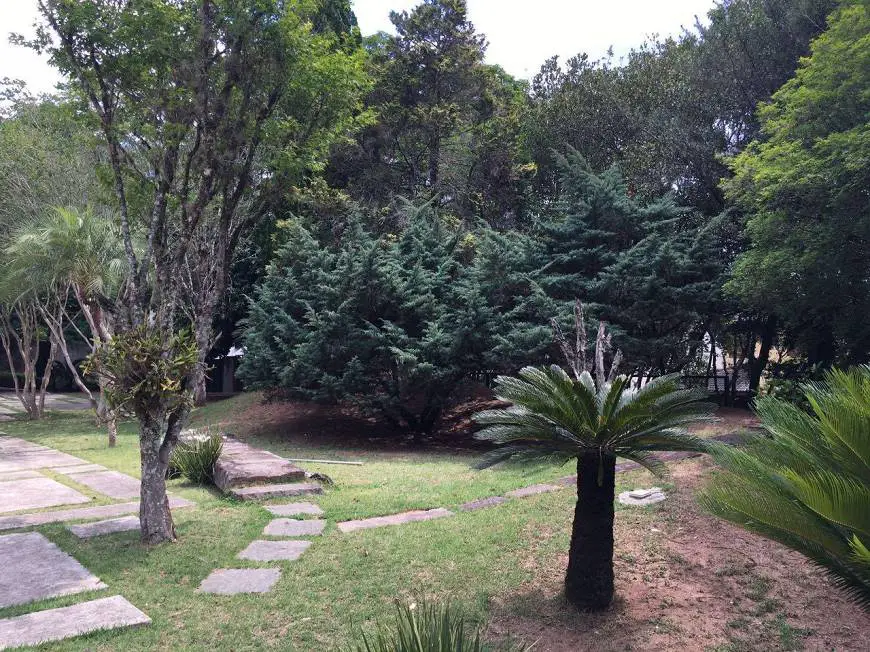Foto 4 de Sobrado com 4 Quartos para venda ou aluguel, 950m² em Jardim das Colinas, São José dos Campos
