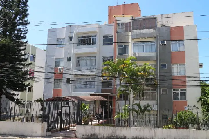Foto 1 de Apartamento com 2 Quartos para alugar, 57m² em Carvoeira, Florianópolis