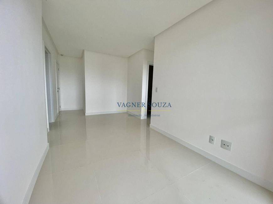 Foto 2 de Apartamento com 2 Quartos à venda, 71m² em Itapuã, Vila Velha