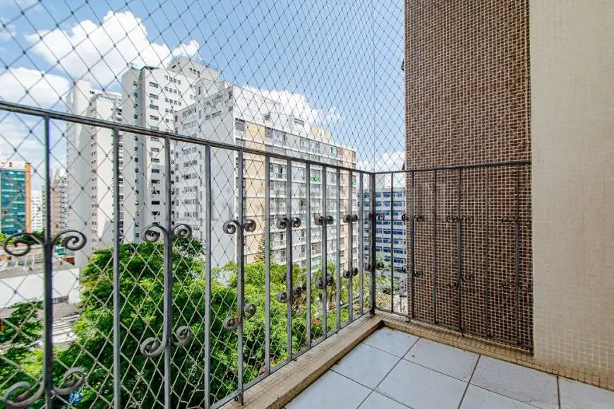 Foto 5 de Apartamento com 2 Quartos à venda, 71m² em Pacaembu, São Paulo