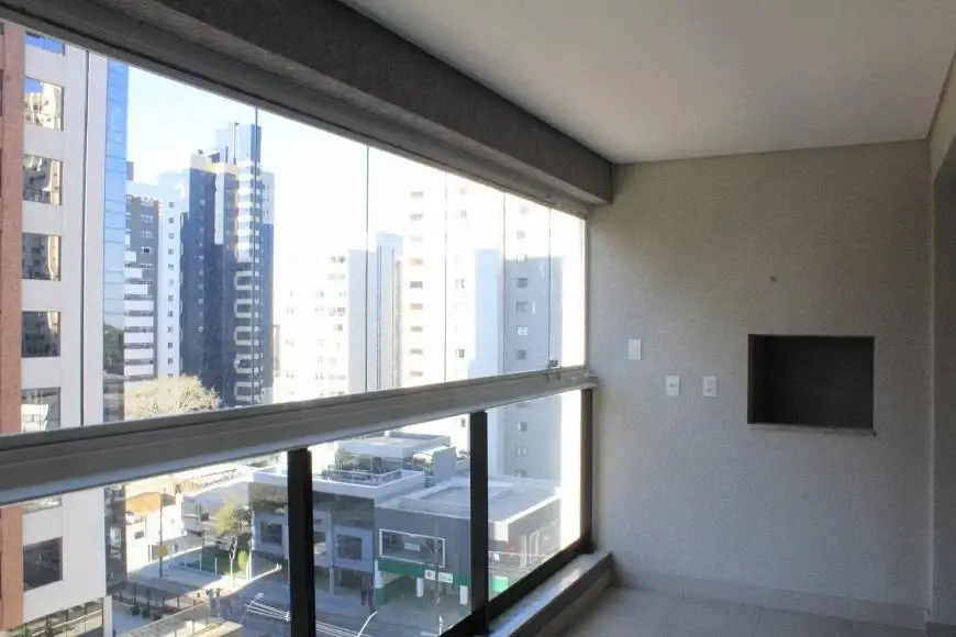 Foto 1 de Apartamento com 3 Quartos para alugar, 117m² em Cabral, Curitiba