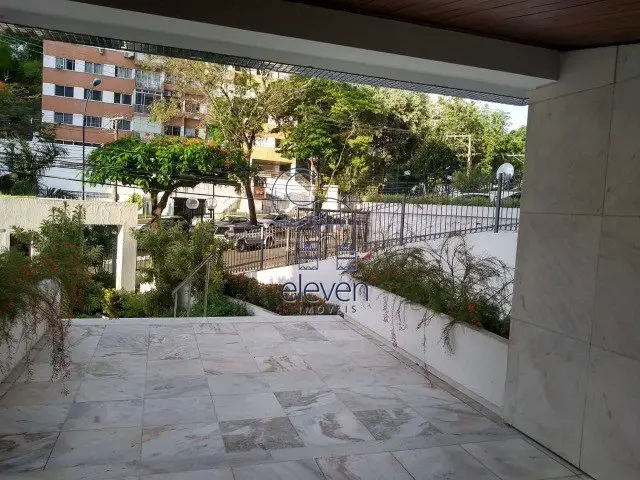 Foto 1 de Apartamento com 3 Quartos para alugar, 150m² em Jardim Apipema, Salvador