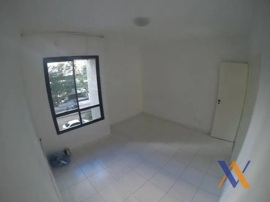 Foto 1 de Apartamento com 3 Quartos para alugar, 100m² em Praia do Canto, Vitória