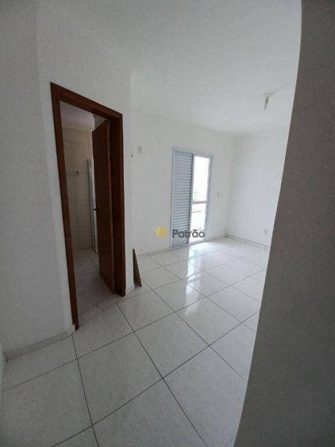 Foto 2 de Apartamento com 3 Quartos para alugar, 75m² em Vila Pires, Santo André