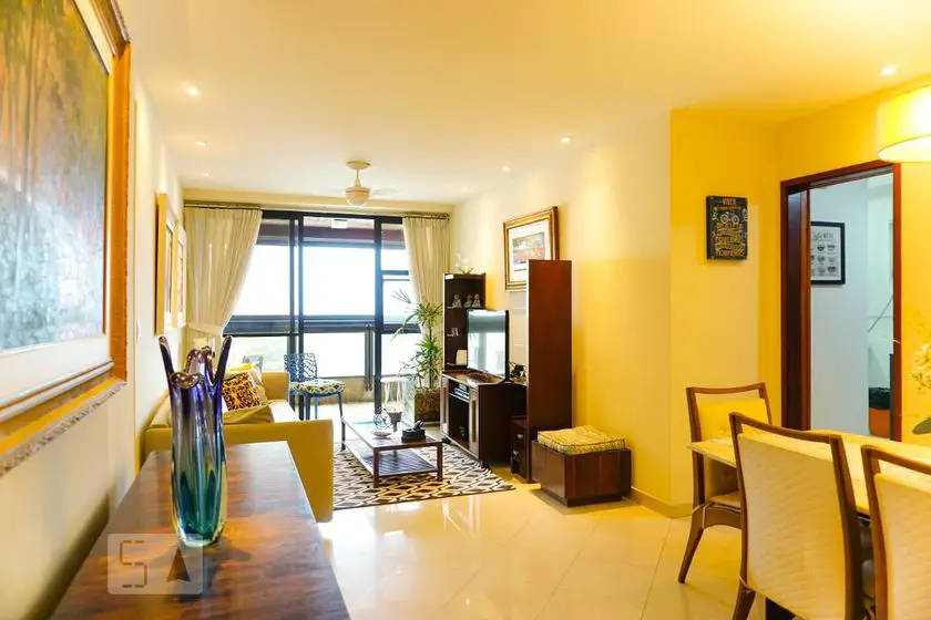 Foto 1 de Apartamento com 4 Quartos para alugar, 135m² em Jardim Oceanico, Rio de Janeiro