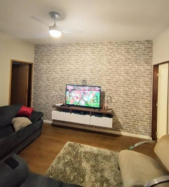 Foto 1 de Casa com 2 Quartos à venda, 150m² em Vila Tatetuba, São José dos Campos