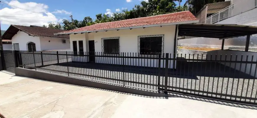 Foto 2 de Casa com 3 Quartos para alugar, 101m² em Ilha da Figueira, Jaraguá do Sul