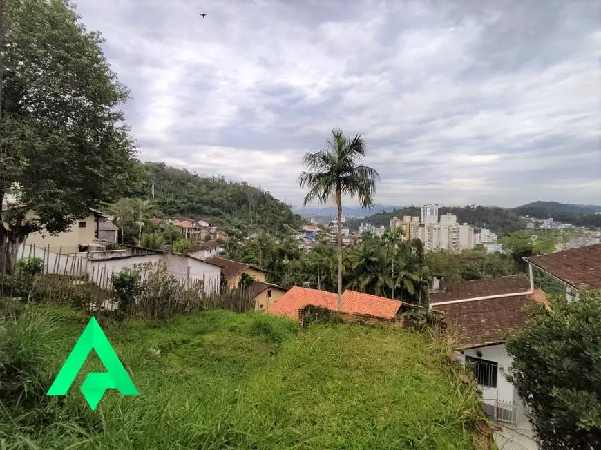 Foto 1 de Lote/Terreno à venda, 333m² em Vila Nova, Blumenau