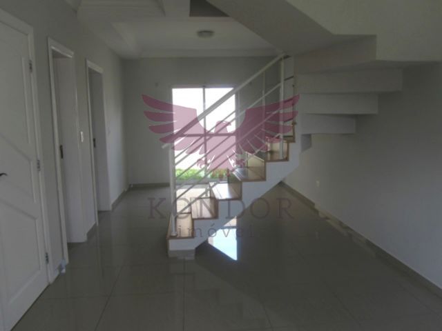 Foto 3 de Sobrado com 3 Quartos para alugar, 120m² em Taboão, Curitiba