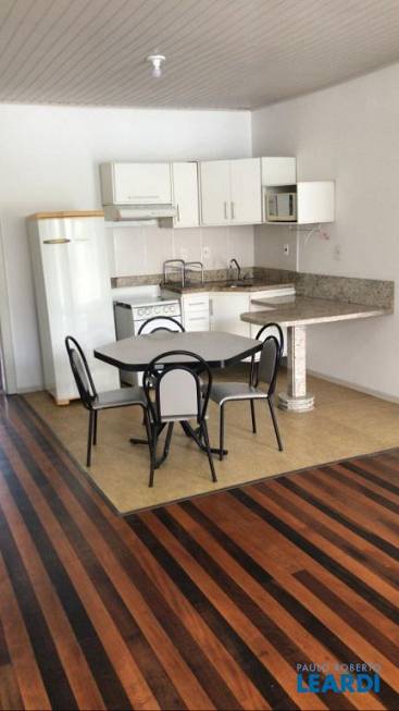 Foto 1 de Apartamento com 1 Quarto para alugar, 48m² em Agronômica, Florianópolis