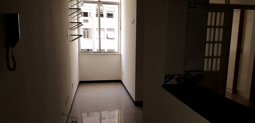 Foto 1 de Apartamento com 1 Quarto para alugar, 40m² em Copacabana, Rio de Janeiro